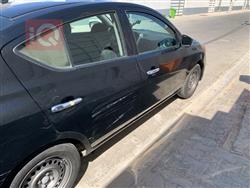 نيسان فيرسا